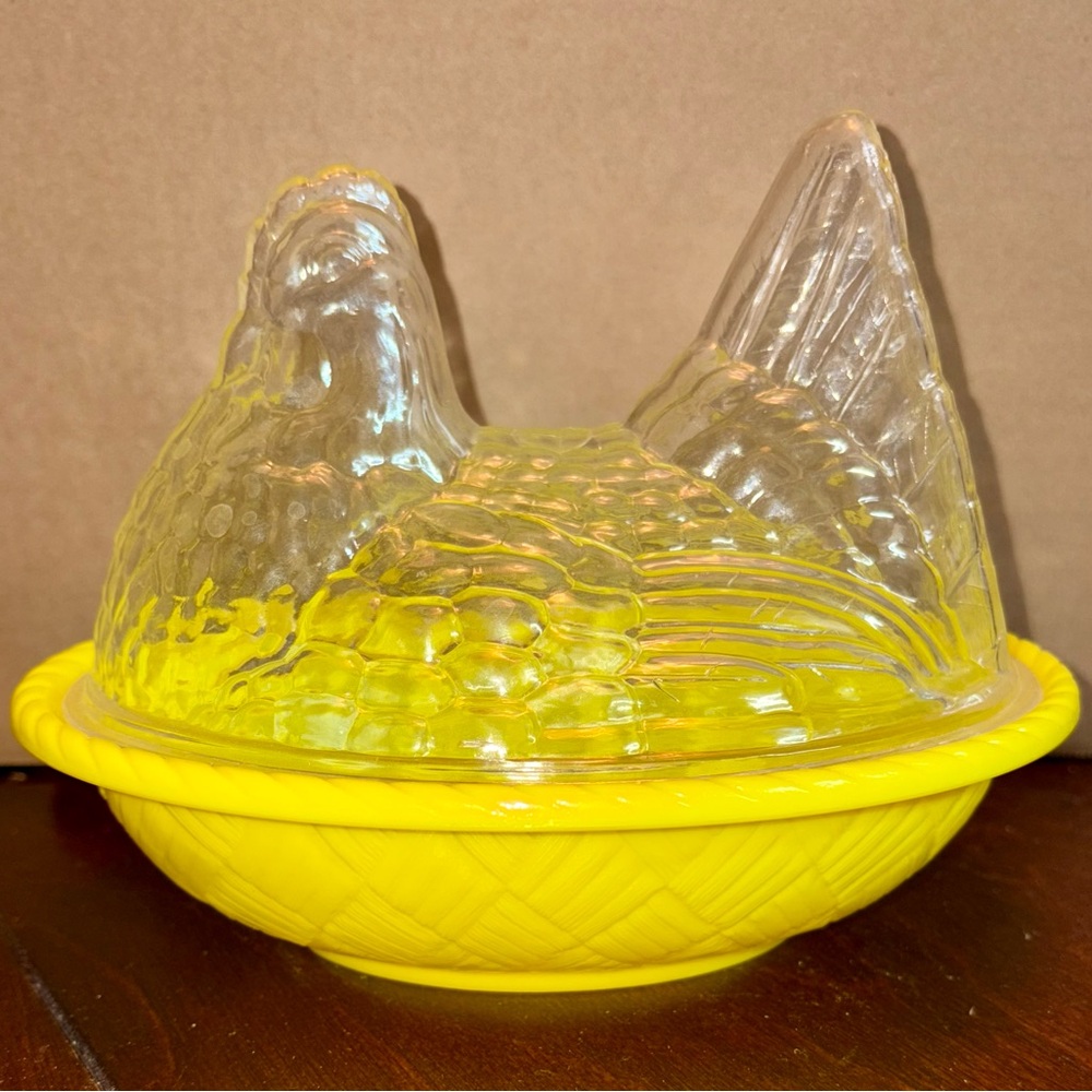 Large Yellow Hen on Nest Dish